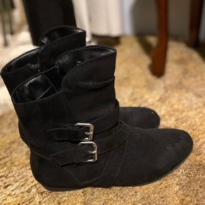 Rampage black suede boots